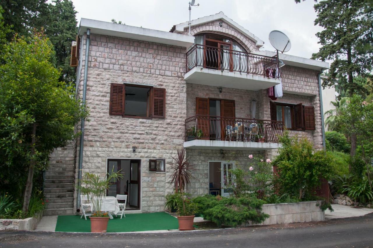 Vuksanovic Apartment Herceg Novi Buitenkant foto